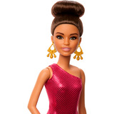 Mattel Turniertänzerin Modepuppe mit Tanzpokal Zubehör braun