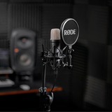 Rode Microphones NT1 Signature +XLR-Kabel+Desktop Studio Arm , Mikrofon schwarz, Bundle