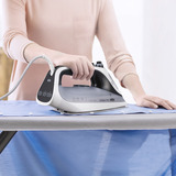 Braun TexStyle 7 Pro SI 7149, Dampfbügeleisen weiß/schwarz