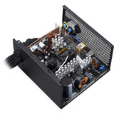 Cooler Master MWE Bronze 750 V3 230V, PC-Netzteil schwarz, 4x PCIe, 750 Watt