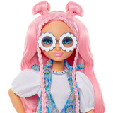 Mattel Dream Besties Daisy Jean Modepuppe mit 9 Zubehörteilen zum Thema DJ und Musik 
