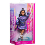 Mattel Barbie Deluxe Style im blauen Metallic Outfit, Puppe 