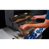 Broil King Gasgrill Regal Q 490 IR schwarz/edelstahl, mit Infrarot-Seitenbrenner und Heckbrenner, iQue Smart Steuerung