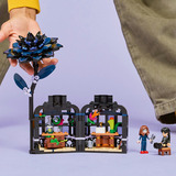 LEGO 76784 Wednesday Schwarze Dahlie, Konstruktionsspielzeug 