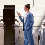 ABL E-Mobility Wallbox eM4 Twin, Controller reev ready, 22kW schwarz, 3-phasig, WLAN, Bluetooth, LTE, MID-Energiezähler