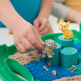 Spin Master Kinetic Sand - Hunde Park Koffer, Spielsand 680 Gramm Sand