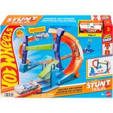 Mattel Stunttracks Sprung Trackbahn mit Schnellstecksystem und Die-Cast-Auto im Maßstab 1:64, Rennbahn 