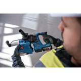 Bosch Professional 18V Profi-Set Bohrhammer GBH 18V-22 + Bohrschrauber GSR 18V-45 blau/schwarz, 2x Li-Ionen Akku 4,0Ah, Hammerbohrer- und Bit-Set, Werkzeugtasche