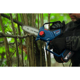 Bosch Professional Akku-Astsäge GKE 18V-15 Prodessional solo, 18Volt, Kettensäge blau, ohne Akku und Ladegerät