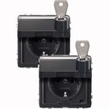 Merten Schutzkontaktsteckdose Standard mit Klappdeckel und Schriftfeld Retail