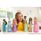Mattel Disney Prinzessin Pocahontas-Modepuppe mit Accessoires, Spielfigur 