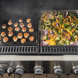 Weber Gasgrill Summit FS38 S, Edelstahl edelstahl, mit CRAFTED Basis-Rahmen und Sear Zone