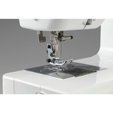 Brother Mechanische Nähmaschine HF37 - Strong & Tough weiß/schwarz