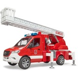 bruder MB Sprinter Feuerwehr mit Light & Sound Modul, Modellfahrzeug rot/weiß, Drehleiter, Pumpe