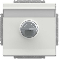 Busch-Jaeger Schutzkontakt Steckdosen Einsatz mit Schloss und erhöhtem Berührungsschutz weiß, Retail