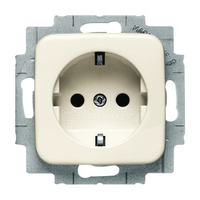 Busch-Jaeger Steckdosen Einsatz mit erhöhtem Berührungsschutz Retail