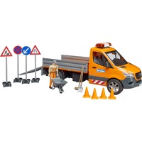 bruder 02677 MB Sprinter Kommunal mit Light & Sound Modul, Modellfahrzeug orange, Inkl. Fahrer und Zubehör