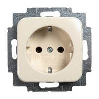 Busch-Jaeger Steckdosen-Einsatz mit Steckanschluss Typ 20 EUC-212, Unterputz, 16 Ampere, 250 Volt weiß (glänzend), Retail