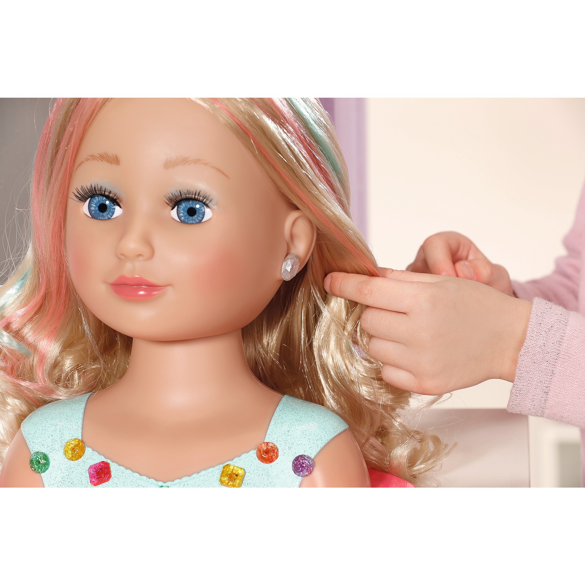 UMWELTFREUNDLICH - Den BABY born Sister Styling Head Meerjungfrau gibt es jetzt in einer plastikfreien Verpackung. ALTERSEMPFEHLUNG: Geeignet für Kinder ab 3 Jahren. LIEFERUMFANG
